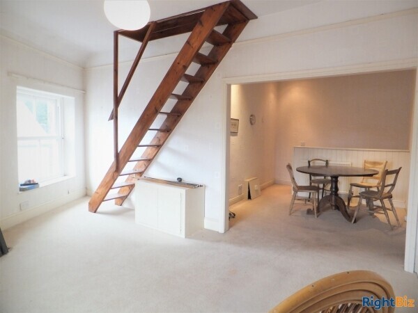 Established Cafe w/Accommodation in beautiful Derbyshire Peak District village Photo 13