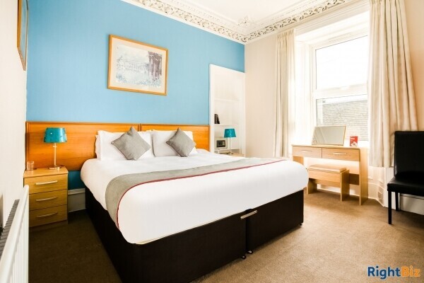 Corner Hotel for Sale - Well presented town centre Hotel for sale in golfing Mecca Photo 13