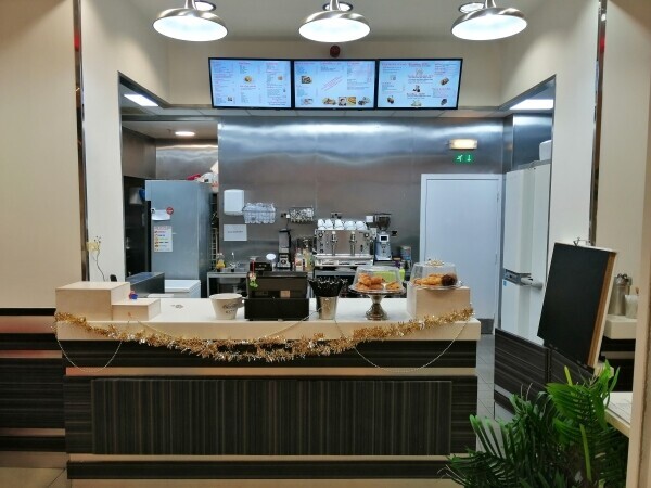 Busy cafe/restaurant for sale Photo 13