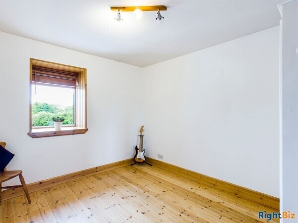 Split level workshop/offices with planning for residential development & 3 bed cottage Photo 13