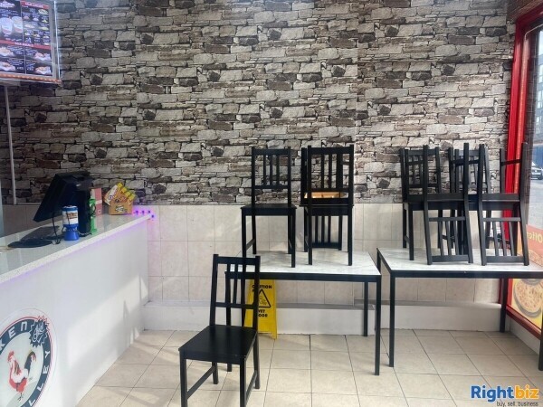 Pizza and chicken shop  Photo 13
