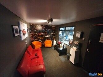 REPUTABLE, LONG-ESTABLISHED AUTO GARAGE Photo 13