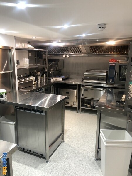 Immaculate & Cool Cafe - Brand New Kitchen Photo 13