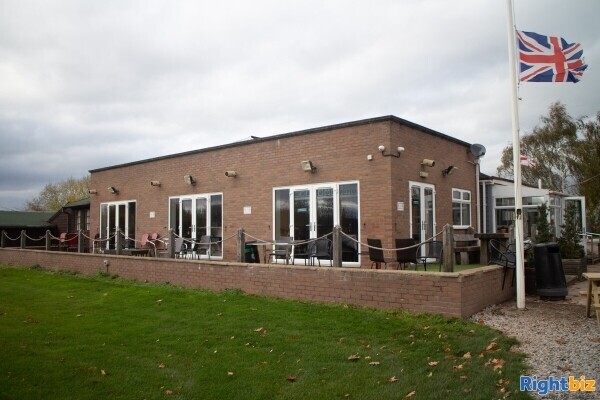 CHESHIRE - GOLF CLUB HOUSE AND WEDDING VENUE Photo 13
