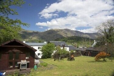 Charming Craft Shop, Coffee Shop, Gallery and Owners House Set in the stunning location of Glencoe Photo 13