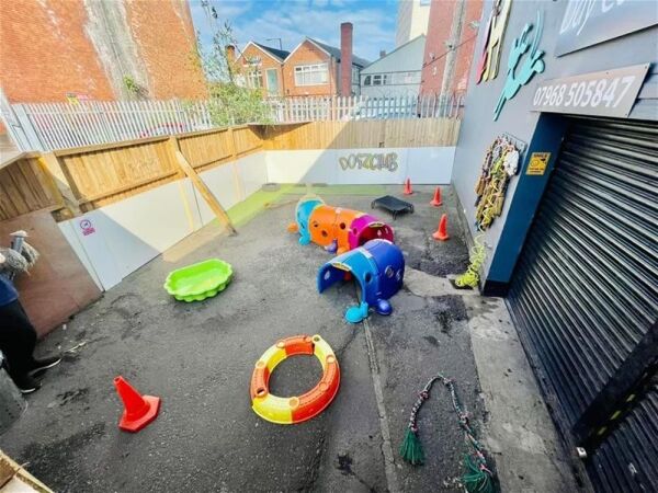 TOWN CENTRE DOGGY DAYCARE & GROOMING CENTRE based STOCKPORT Photo 13