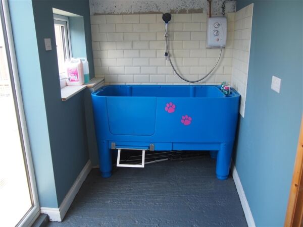 Kennels, Cattery & Equestrian businesses For Sale in Ferryhill Photo 13