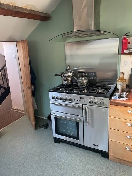 Elegant Freehold Hay on Wye Georgian Townhouse and Retail Business For Sale Photo 13