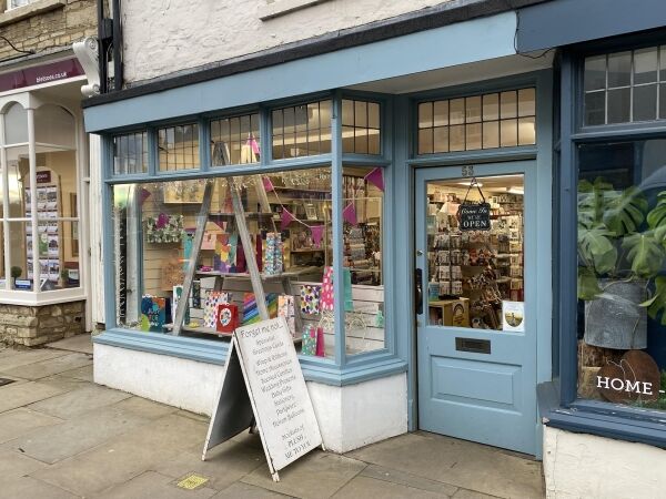 New Price! Card & Gift Shop (Leasehold) Photo 13