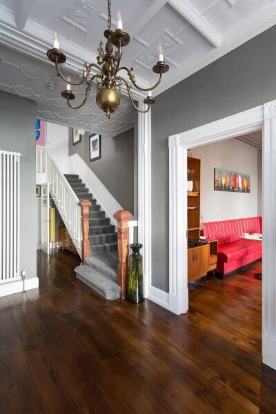 WELL, ESTABLISHED AWARD-WINNING BOUTIQUE BED AND BREAKFAST Photo 13