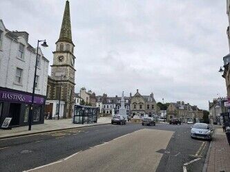 The County Hotel occupies a prominent location on the High Street of the historical town of Selkirk. Photo 13