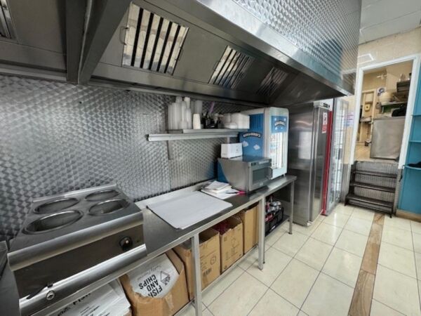 Leasehold Fish & Chip Takeaway Located In Earl Shilton Photo 13