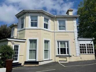 A Luxurious, Detached 5-Star Boutique Guest House A Luxurious, Detached 5-Star Boutique Guest House