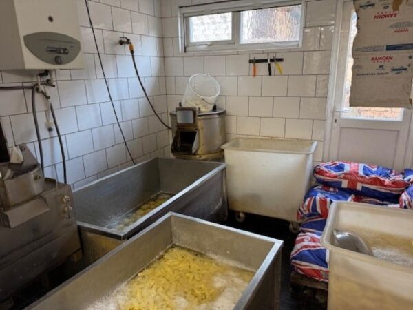 Leasehold Fish & Chip Takeaway Located In Bloxham Photo 13