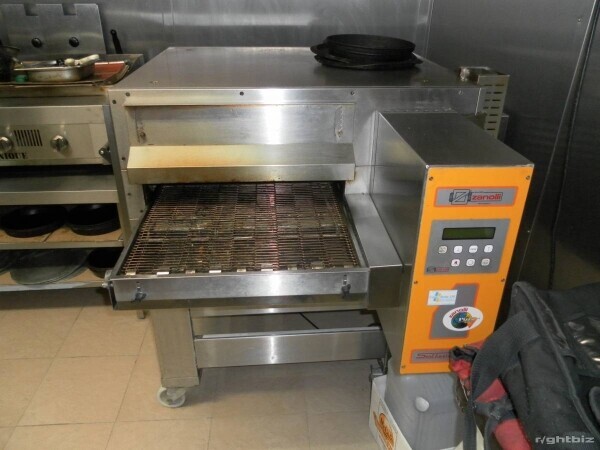 Convenience Store & Pizza Takeaway Located In Water Orton Photo 13