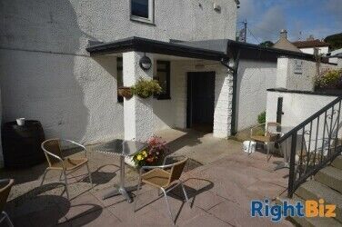 Beautiful 9 Bedroom Country Inn with Bar and Restaurant in Scotlandwell, Fife (ref. 1266) Photo 14