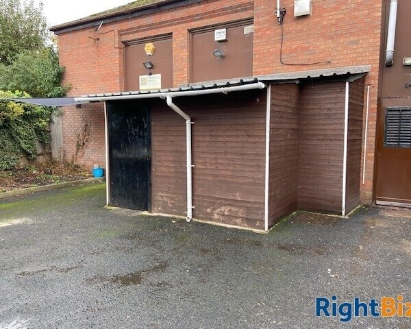 High Turnover Traditional Fish & Chip Takeaway Warwickshire Photo 14