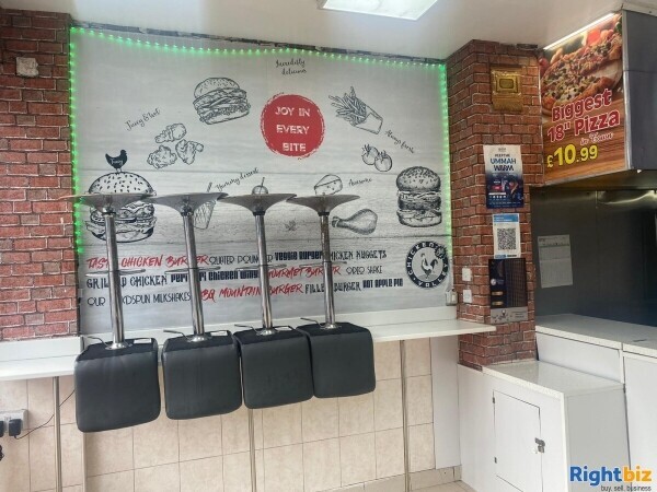 Pizza and chicken shop  Photo 14