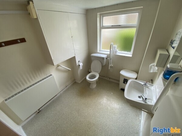 π Healthcare Facility for sale π Codsall, WV8 #healthcentre #dentalpractice #carehome #eyeclinic Photo 14