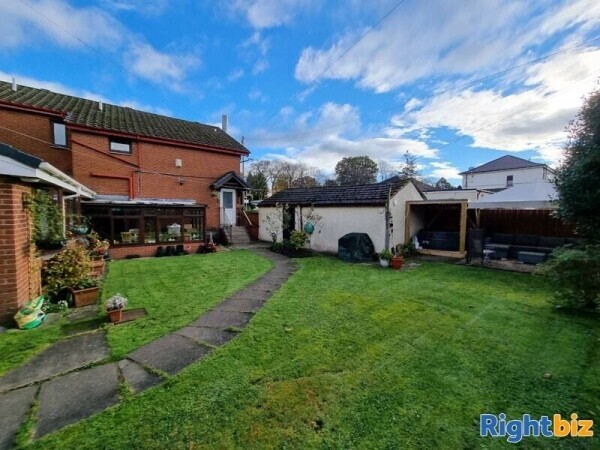 Convenience Store, Fish & Chip Shop, Bed & Breakfast and large family home in Loch Lomond Photo 14