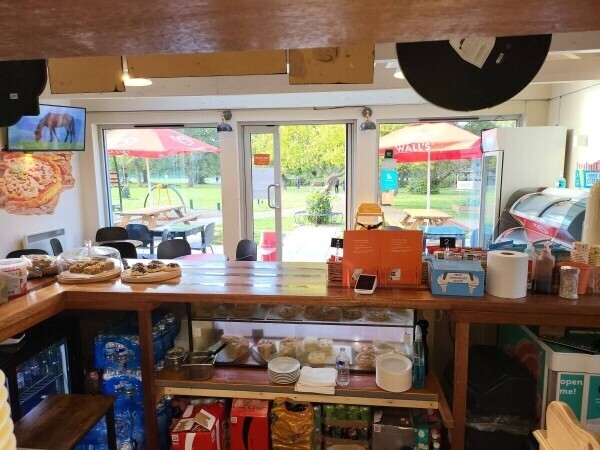 Leasehold pizzeria and coffee shop for sale Photo 14
