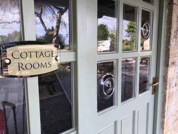 Public house (Full Trading) with Courtyard & Letting rooms for sale Photo 14