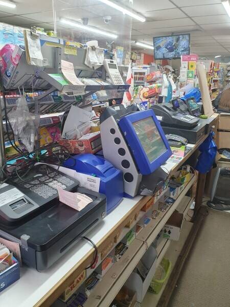 A CONVENIENCE STORE Photo 14