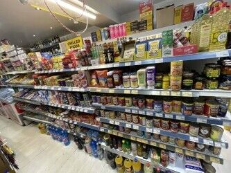 Off licence store in Worthing Photo 14