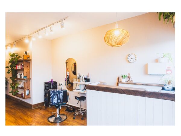 Beach front Hair & Beauty Salon and Holiday Letting Business For Sale Photo 14