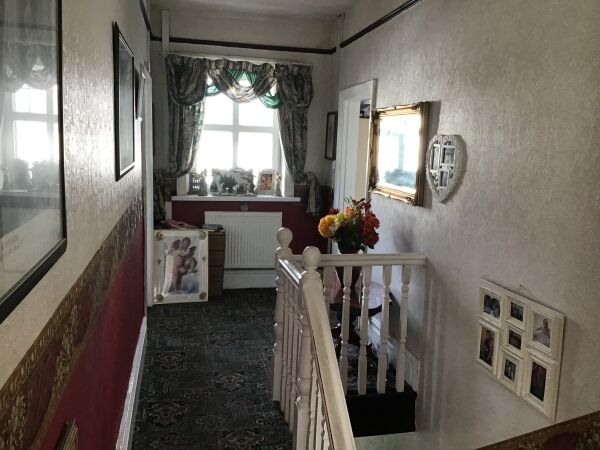 FREEHOLD CONVENIENCE STORE WITH 4 BED ACCOM, CAERPHILLY COUNTY Photo 14