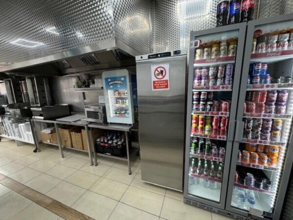 Leasehold Fish & Chip Takeaway Located In Earl Shilton Photo 14