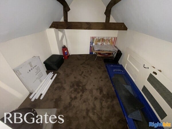 Freehold Property - Fried Chicken Business For Sale 20AB255 Photo 15