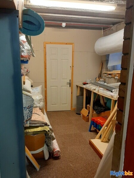 Fully Equipped Furnishing and Curtain Business for Sale in Sheffield, Spacious Premise Photo 15