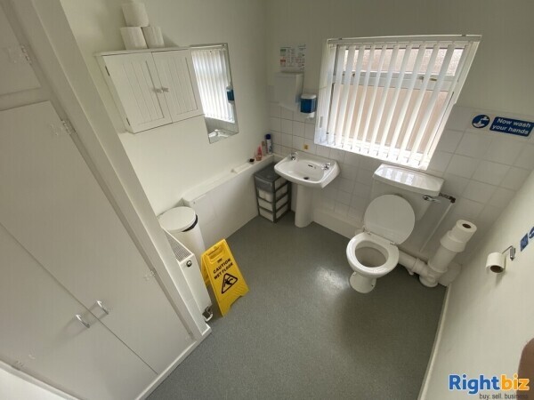 π Healthcare Facility for sale π Codsall, WV8 #healthcentre #dentalpractice #carehome #eyeclinic Photo 15