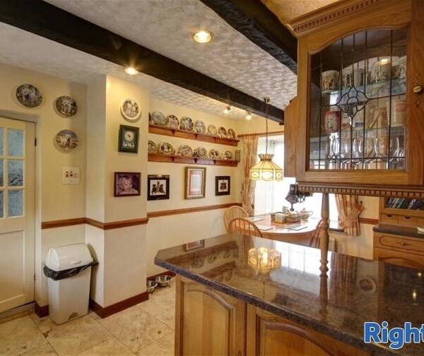 Kennels, Cattery & Equestrian businesses For Sale in Monmouthshire Photo 15