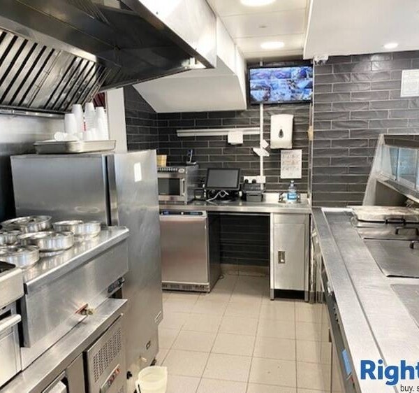 Leasehold Fish & Chip Takeaway Located In Kirkby In Ashfield Photo 15