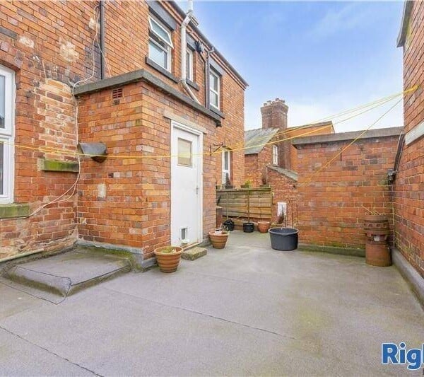 Freehold Opportunity Post Office & Retail store with 4 Bedroom Accommodation Photo 14