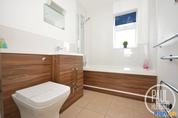 Successful, freshly renovated holiday park with sea views in Kessingland, Suffolk. Photo 15