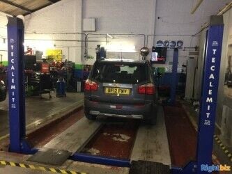 Family-Owned Vehicle Repair Garage Services Bodywork and MOT Centre With Spray Booth For Sale Photo 15