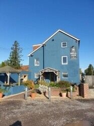 Refurbished Free Of Tie Somerset Inn/Hotel With 16 En-suite Letting Bedrooms Photo 15