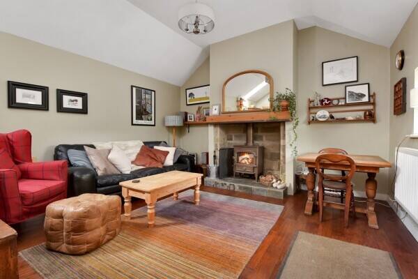 Peak District Holiday Barn with Wedding Venue Photo 15