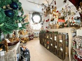 GIFT & CARD SHOP Photo 15
