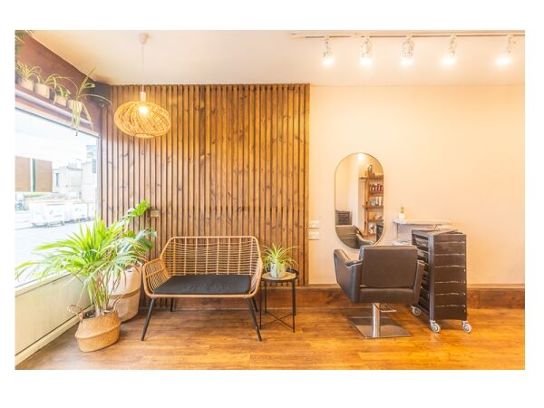 Beach front Hair & Beauty Salon and Holiday Letting Business For Sale Photo 15