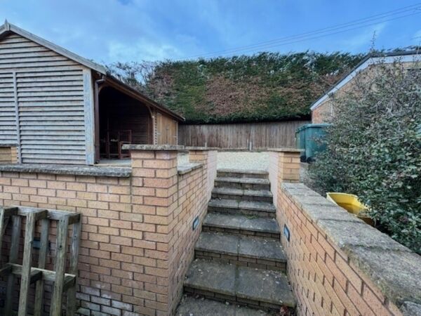 Leasehold Fish & Chip Takeaway Located In Bloxham Photo 15