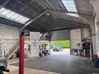 Independent Car Body Repair Centre Photo 15
