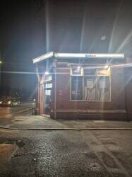 Well-established Convenience store Manchester, Newton heath Photo 15