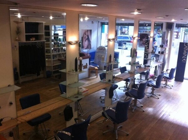 HAIR & BEAUTY SALON based LONDON SE17 Photo 2