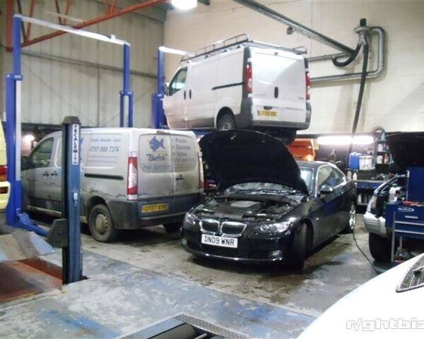 Garage and MOT Centre Photo 2