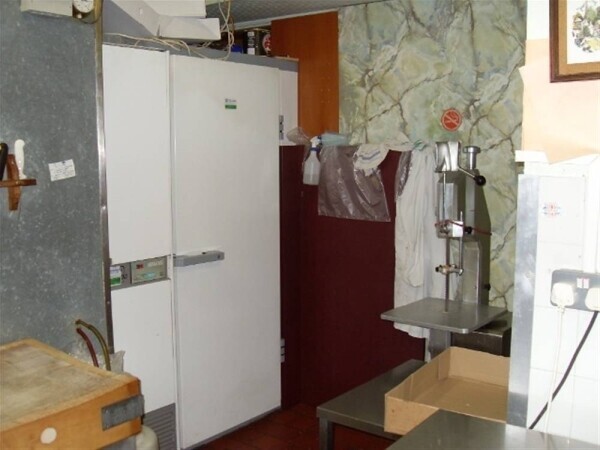 WHOLESALE BUTCHERS & CATERING SUPPLIES IN SOUTH WEST LONDON Photo 2
