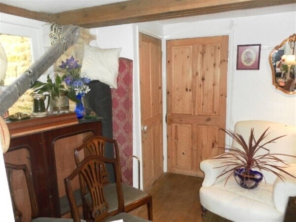 ANTIQUE DEALERS sought after locality STOW-ON-THE-WOLD Photo 2